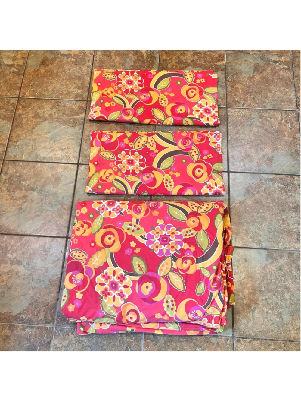 Pottery Barn King Floral Retro Duvet Cover with 2 Shams Reversible Dopamine